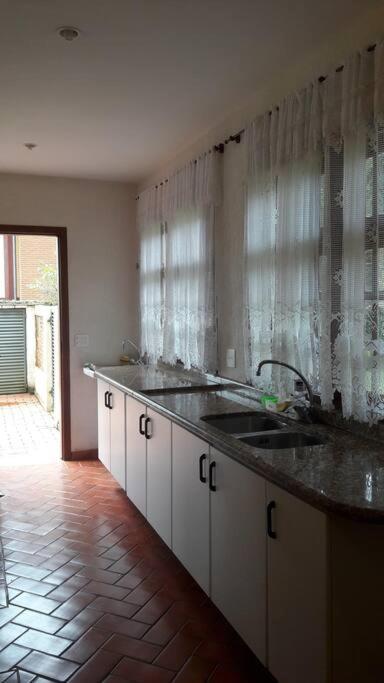 Casa E Vista Privilegiadas No Alto Do Capivari Campos do Jordão Εξωτερικό φωτογραφία