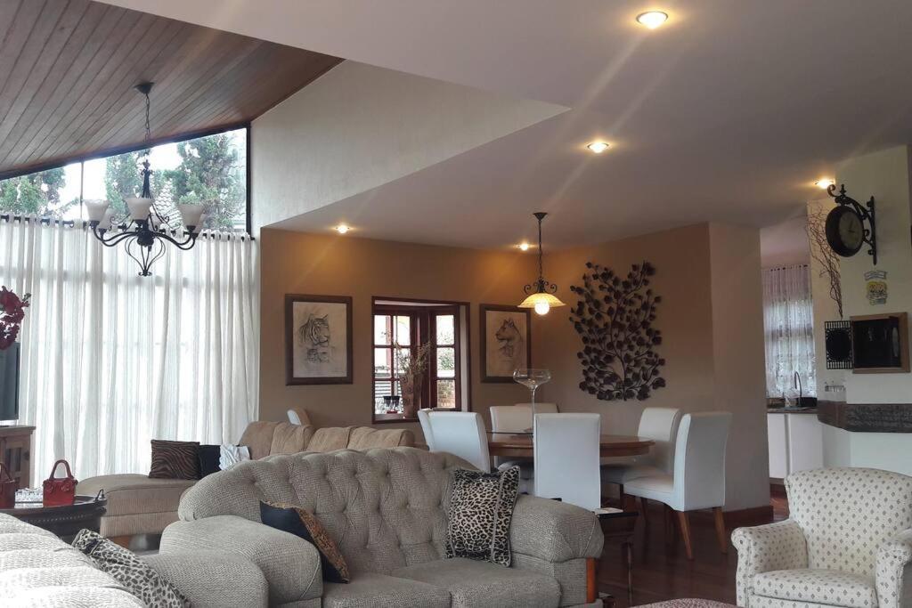 Casa E Vista Privilegiadas No Alto Do Capivari Campos do Jordão Εξωτερικό φωτογραφία